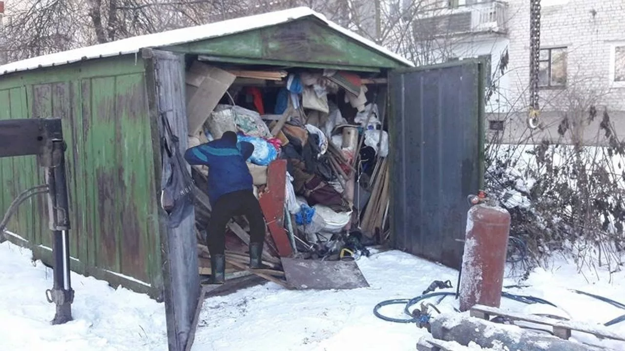 Вывоз мусора из гаража с гарантией чистоты в Тольятти в октябре